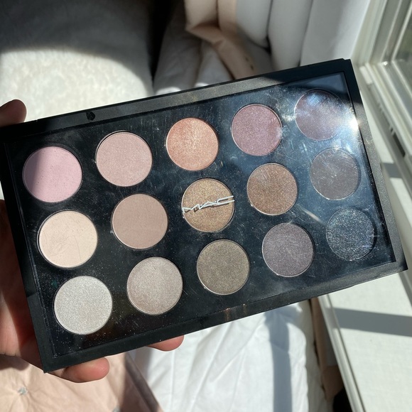 [mac] cool tone eyeshadow palette